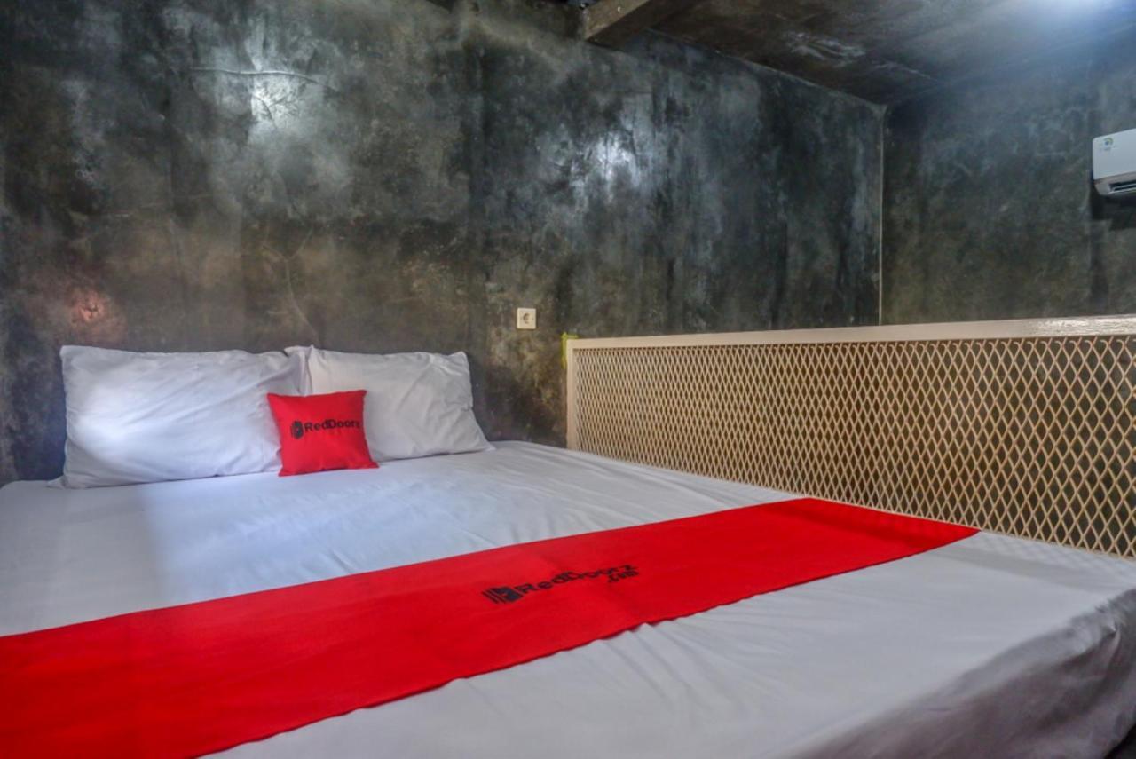 Reddoorz Near Jumbo Mall Sragen Buitenkant foto
